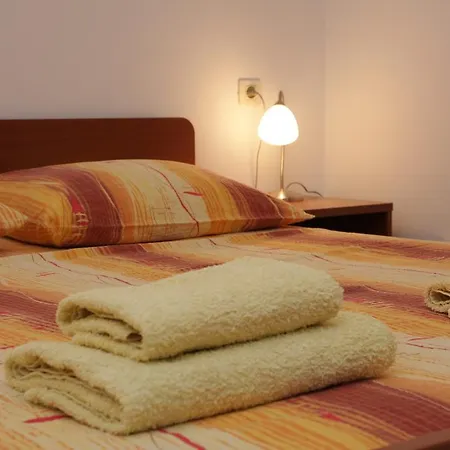 Sumic マカルスカ