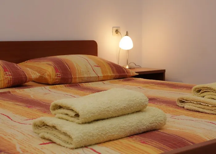 Sumic マカルスカ